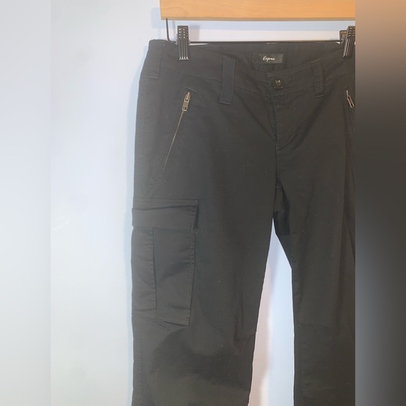 Express black cotton wide straight cargo pants low rise size 6 leg buttons - Picture 3 of 7